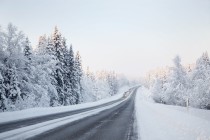 Muunna hiilidioksidipäästöt tutuiksi määreiksi, kuten autolla ajetuiksi kilometreiksi.